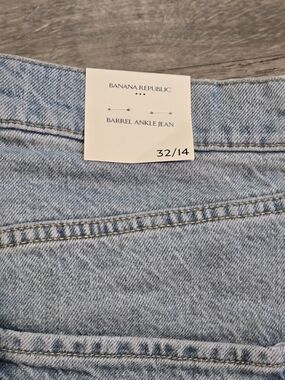 Banana Republic Light Blue Barrel Ankle Jeans